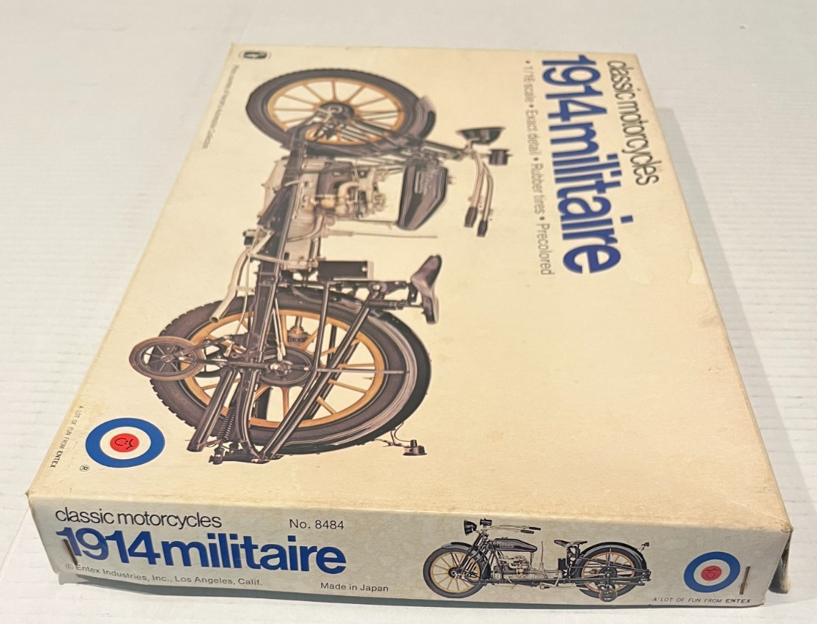 Classic Motorcycle 1914 Militaire 1/16 scale ENTEX Model Kit No