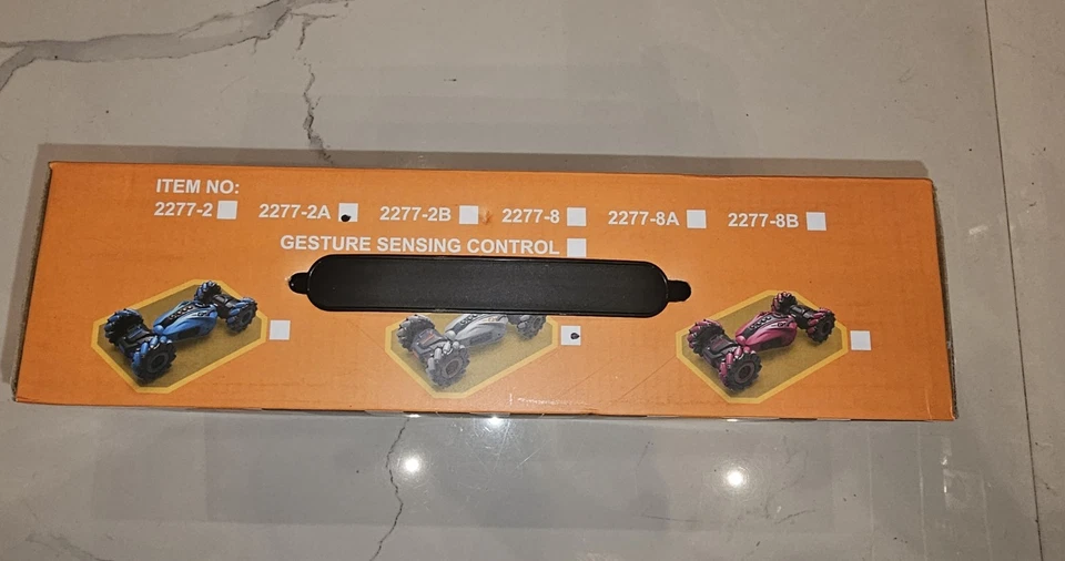 RC Stunt Car, 2.4GHz 4WD Remote Control Gesture Sensor, Double Sided Off Road - Image 3 of 4