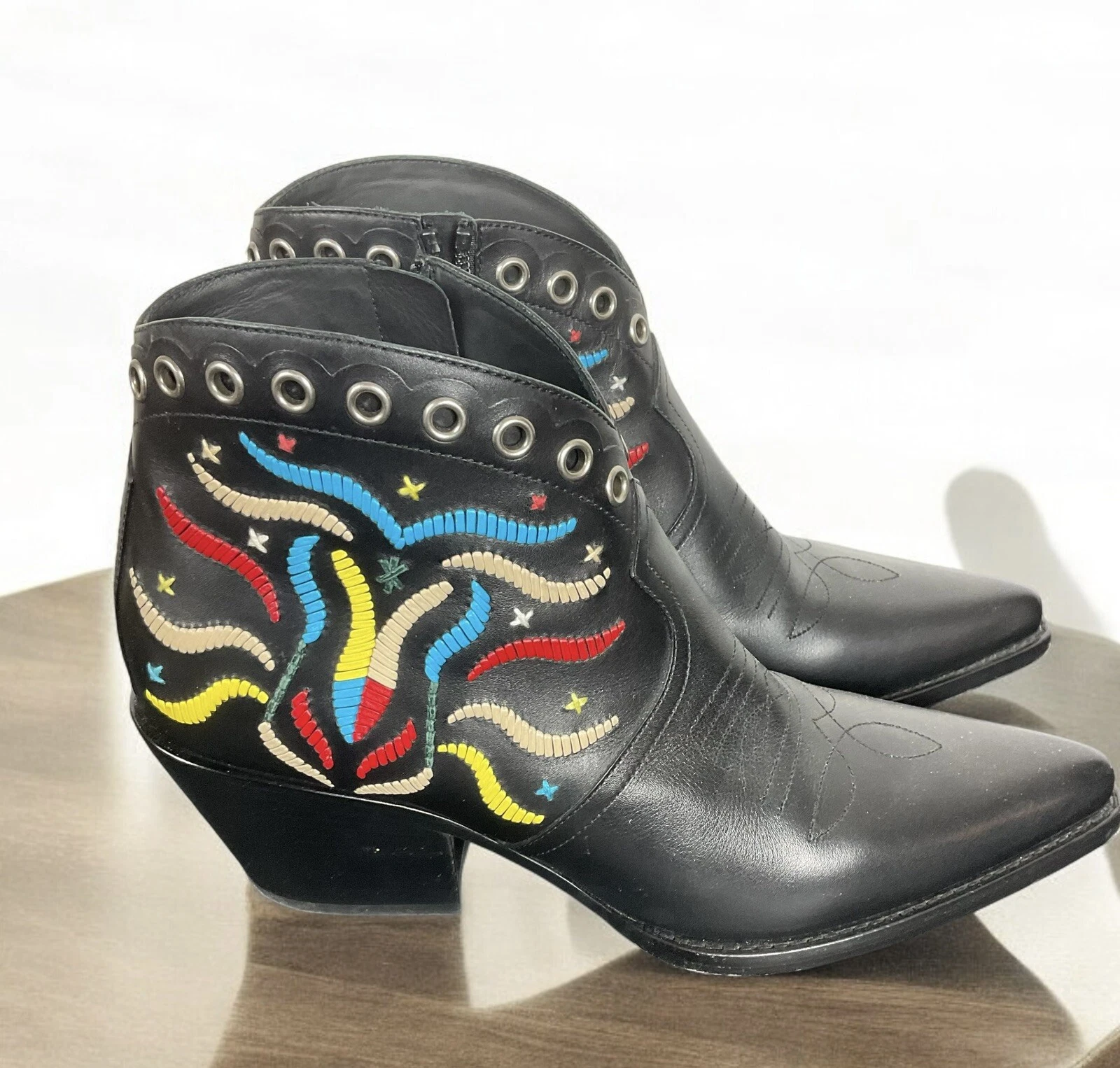 BOTTINE WESTERN NOIRE BRODÉE CHRISTIAN DIOR POINTURE 38,5