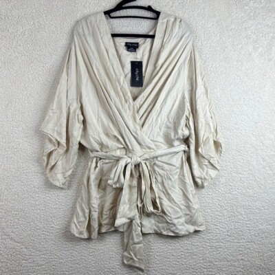 NWT City Chic Womens Cream V Neck 3/4 Sleeve Opulent Wrap Top Size M/18