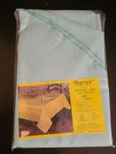 NEW SEALED Deluxe Regency Tablecloth 70" Round Green/White Soil Release