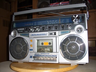 Radiorecorder/Ghettoblaster Toshiba RT-200S - made in Japan - sehr gut erhalten 