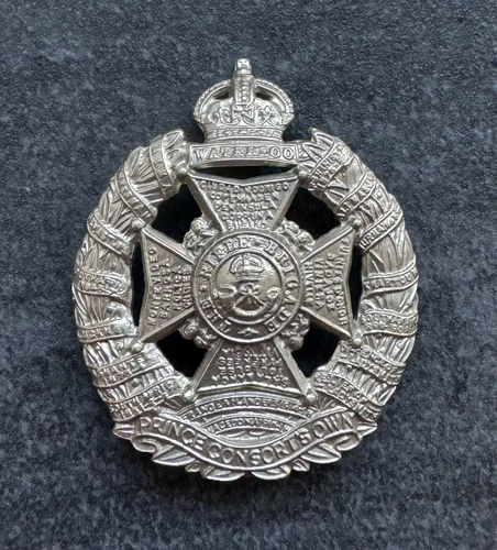 Genuine WW2 Rifle Brigade Cap Badge