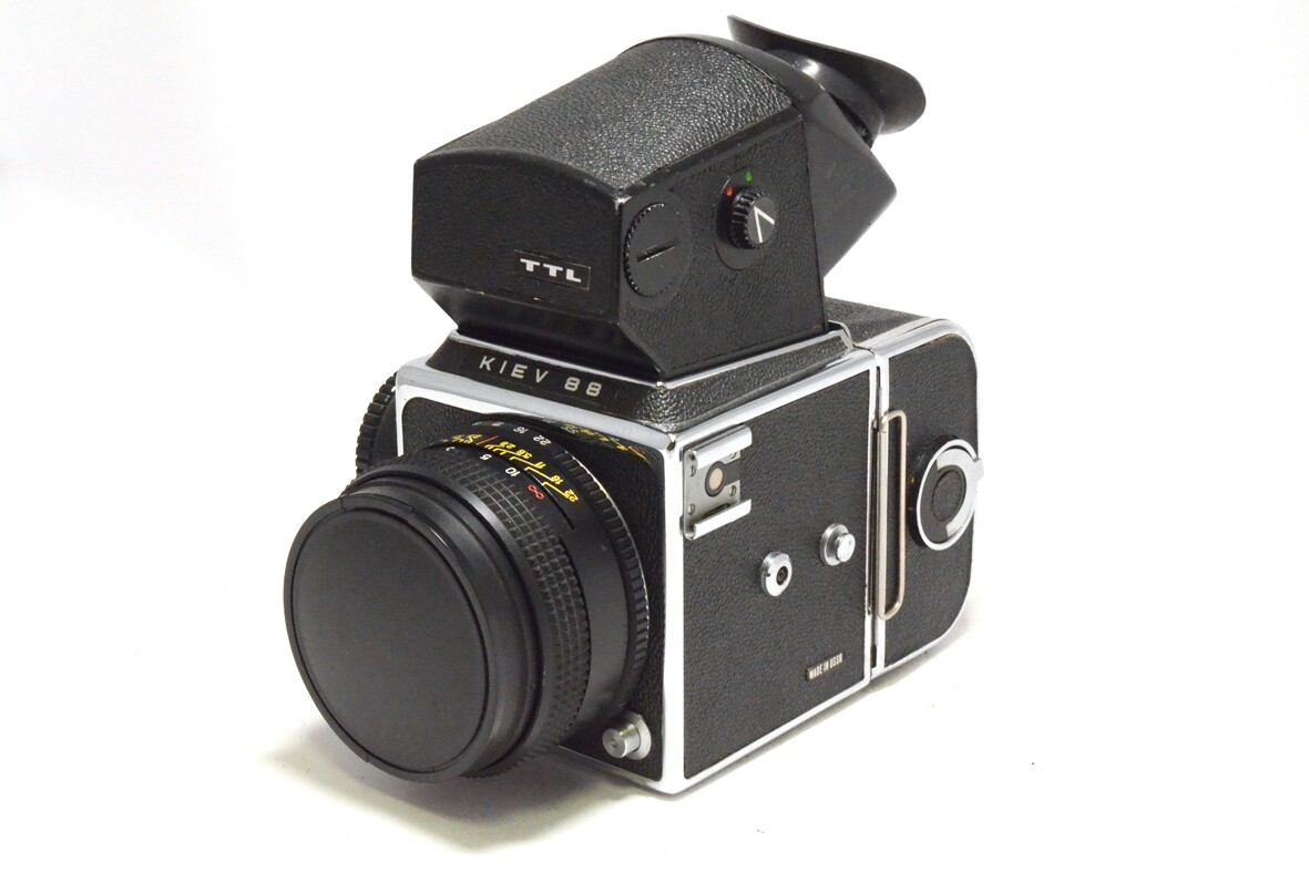 Kiev 88 Hasselblad Copy con 80mm F2.8 E Pentaprisma TTL formato