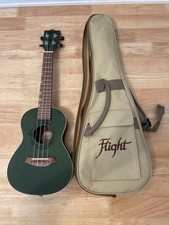 Flight ukulele model DUC380 jade with gig bag