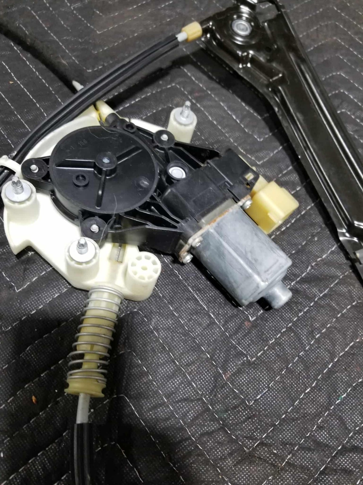 14-22 Maserati Ghibli Quattroporte Window Regulator Motor Front Left Side OE