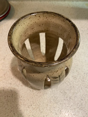 Terra Cotta Pottery Candle Holder Cut Out Design Maker Signed Vintage 1975 - Picture 7 of 9