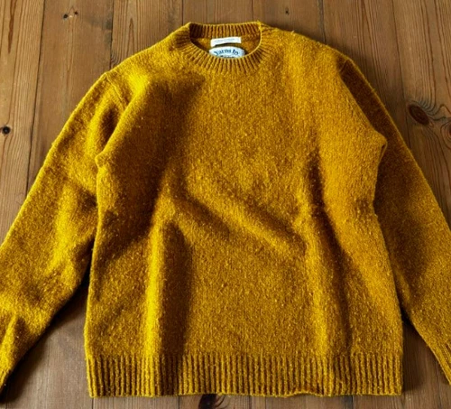 JOURNAL STANDARD x Jamieson's 100% Shetland Wool Sweater Mustard Yellow L image 8