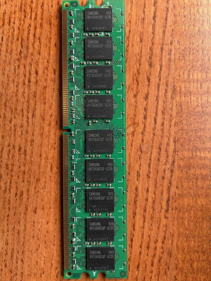 Samsung PC2-4200 512MB 2Rx8 PC2-4200E-444 DDR2 SDRAM Memory - Image 2 of 2