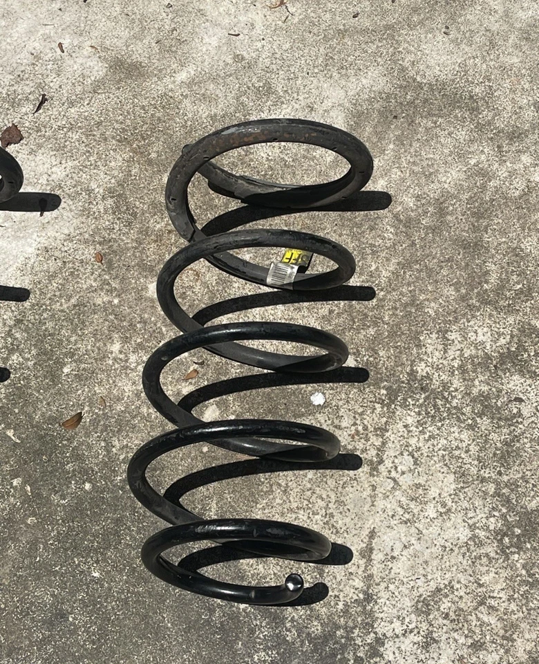 2012-2014 福特野马 GT 原始设备制造商线圈弹簧 — 第 2/4 张图片