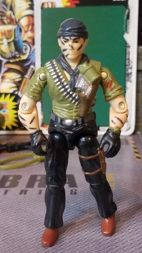 GI JOE ~ 1987 TUNNEL RAT ~ HIGH GRADE & UNCRACKED 100% COMPLETE with FULL CARD