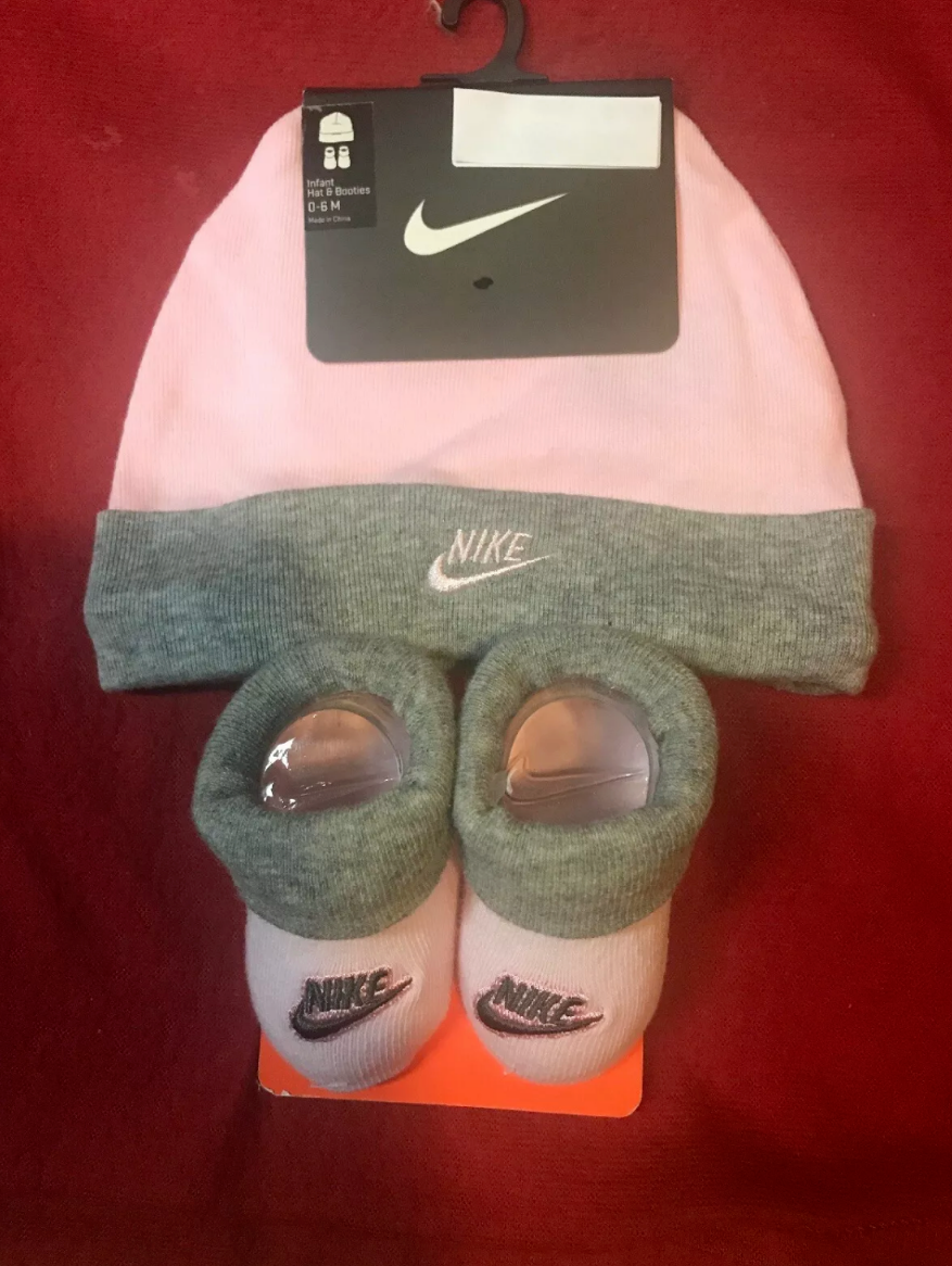 Nike Air Jordan Crib Booties Socks Beanie Hat Set Newborn Baby Boy Girl