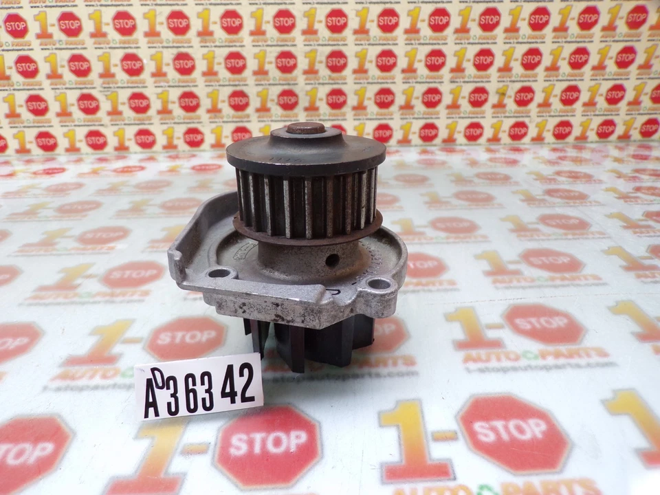 2012-2013 FIAT 500 1.4L ENGINE WATER PUMP RL892713AB OEM - Image 4 of 4
