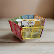 Superyard Color Play By Northern States 6 Panel 18.5 Sq. Ft. Enclosure