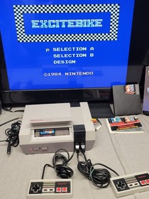 Nintendo NES Entertainment System Action Set in Box + 10 Nes Games All Tested