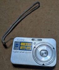 Sony CyberShot DSC-N1 8.1 MP Digital Camera -Untested