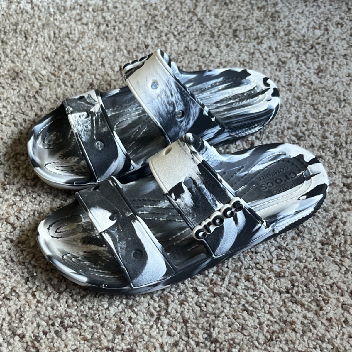 Crocs Iconic Comfort Marbled Lightweight Black White Womens  display picture 3