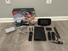 WiiU Mario Kart 8 Deluxe Set COMPLETE Plus 2 Black Wii Remotes