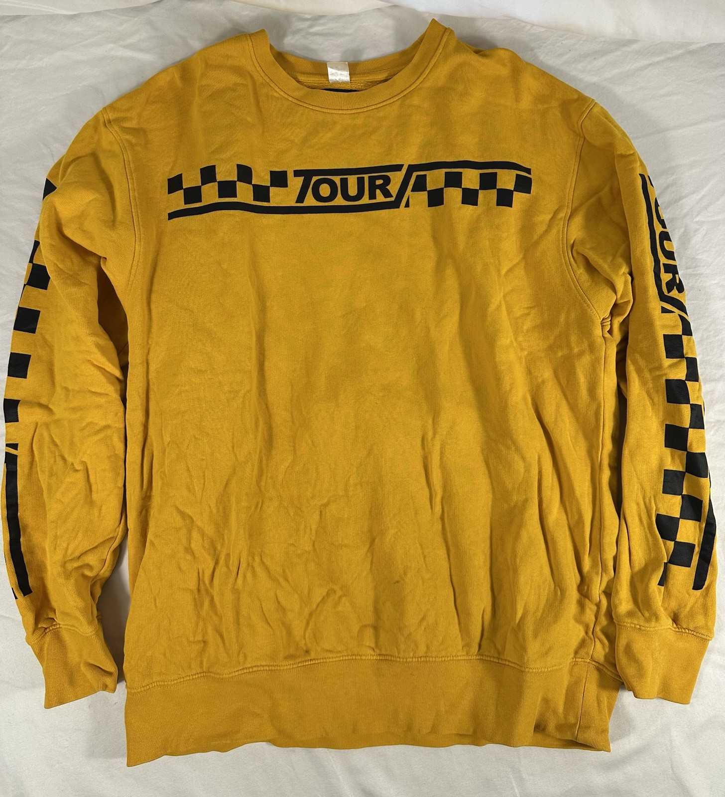 Men’s Justin Bieber Tour Yellow Crewneck Size Medium