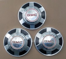 Vintage Gmc Truck Dog Dish 12 Aluminum Hubcaps Set Of 3
