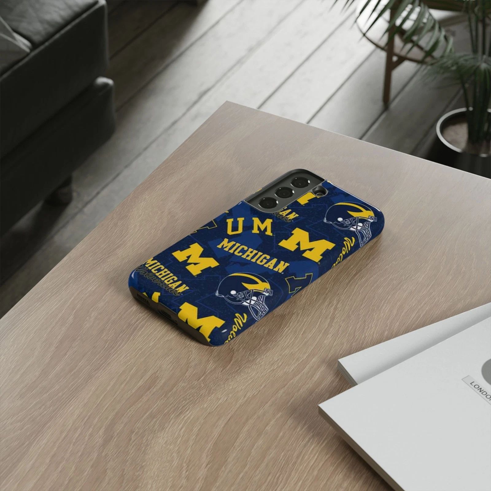 Michigan Wolverines Apple iPhone Cases