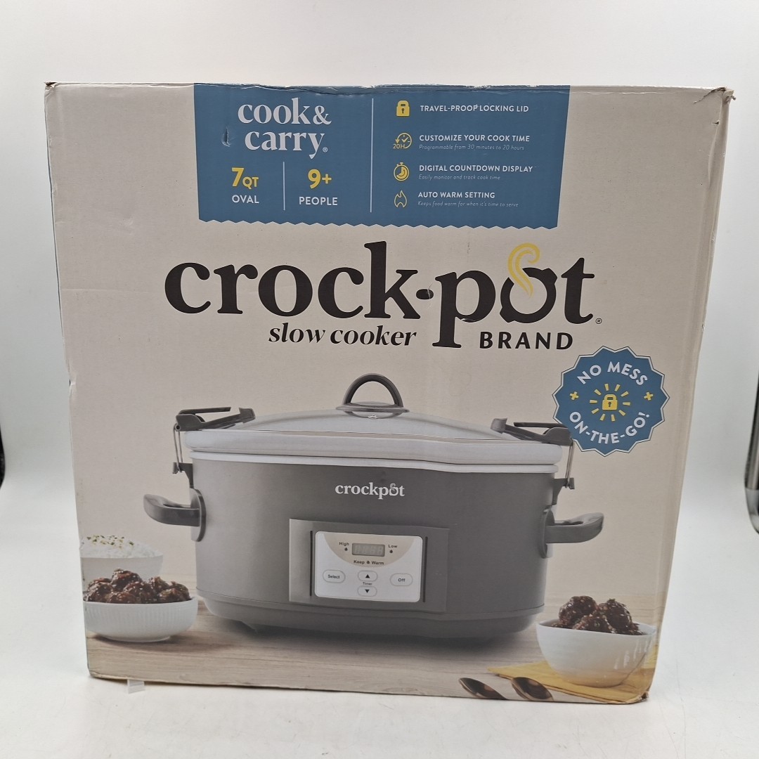 Crock-Pot&reg; Programmable 7-Quart Cook and Carry Slow Cooker,