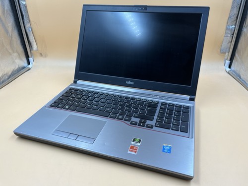 Fujitsu Celsius H730 i7-4710MQ - leichter Displayschaden - Laptop Notebook