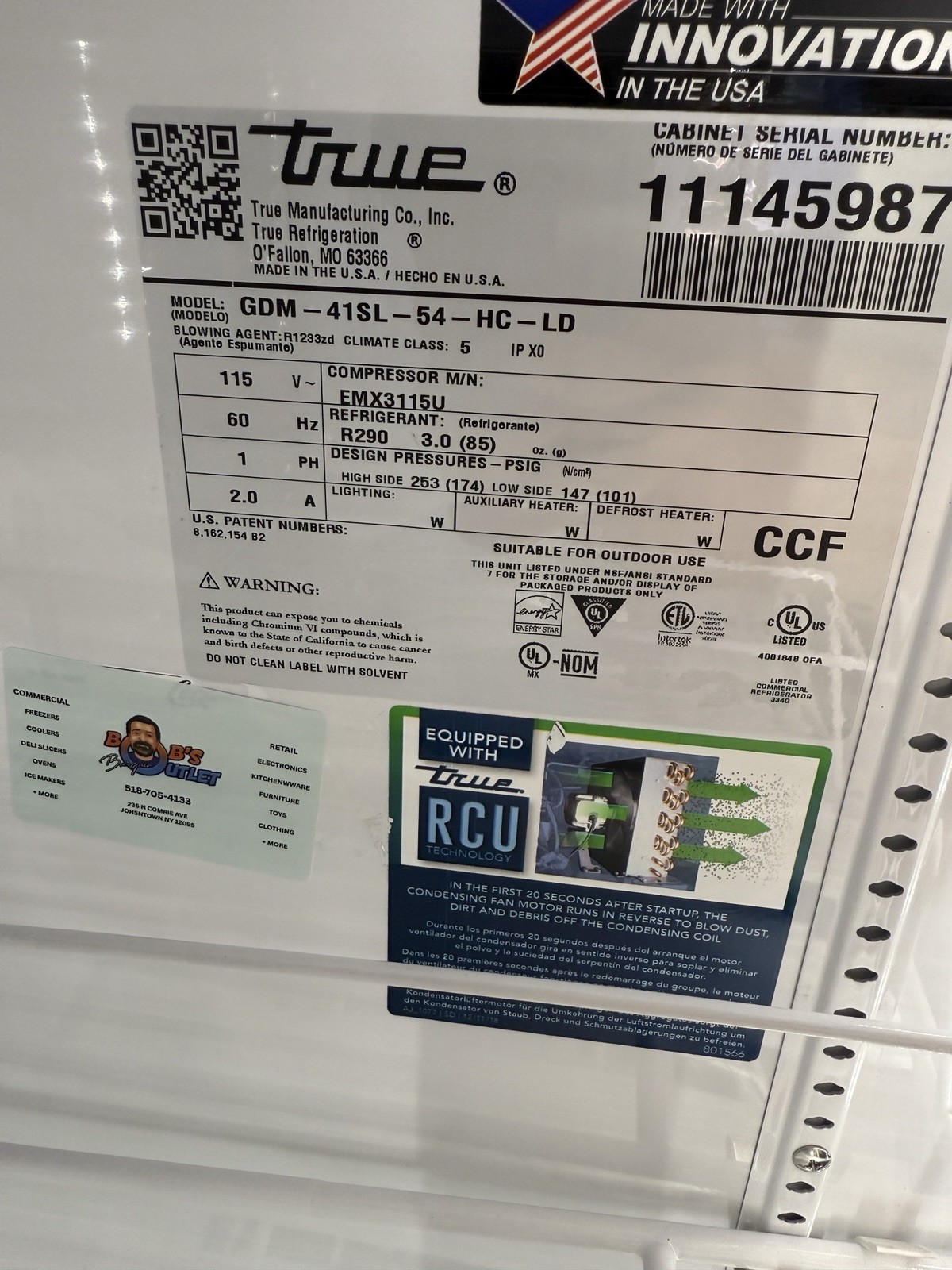 2025 True GDM-41SL-54-HC-LD 46" Two Section Glass Door Merchandiser *TESTED*