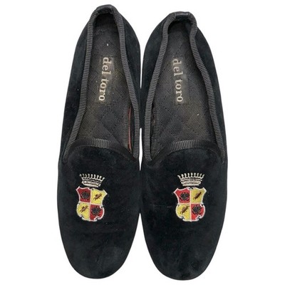 Del Toro Men s Size 7 Black Velvet Crescent Coat of Arms Emblem Smoking Shoes