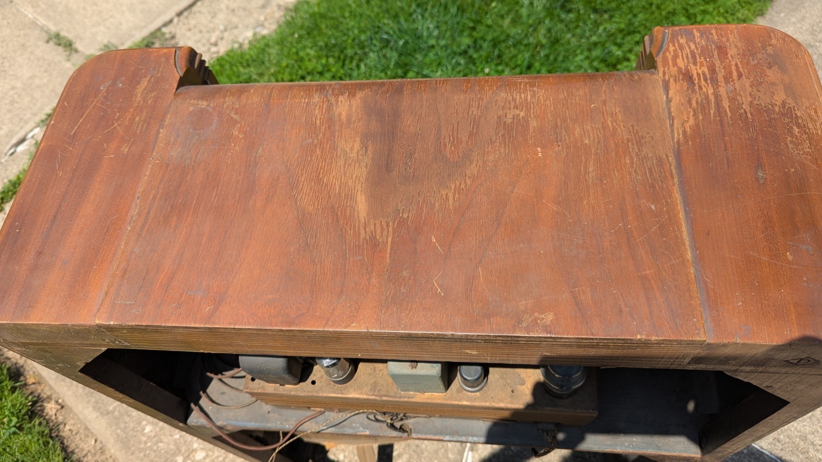 Vintage 1942 Zenith 10-S-669 Console Tube radio Works Rare!!