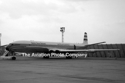 United Arab Airlines DH Comet 4C SU-ALL at Heathrow (1961) Foto