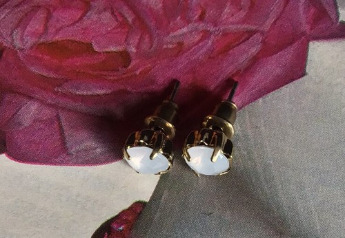 Vintage EARRING Jewellery SWAROVSKI White Opal CRYSTAL Gold Plated Stud Set - Picture 5 of 11