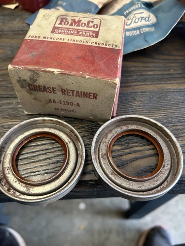 NOS 1952-53 MERCURY 1949-53 FORD FRONT WHEEL SEALS 8A-1190A - Picture 4 of 4