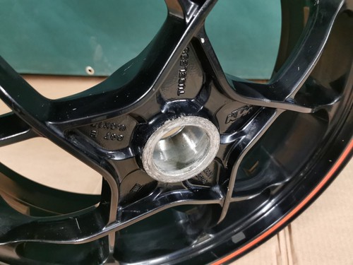 Rear Wheel Rim KTM 1290 Superduke GT 2016 - Picture 10 of 18