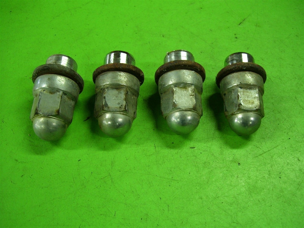 ぬんこ 85 Nissan 300ZX Z31 Factory oem Wheel LUG NUTS Lugs Nut (4