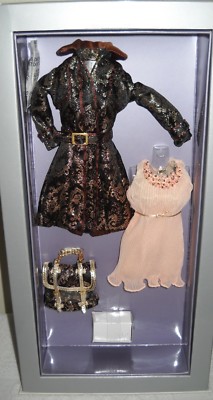 9884 NIB Integrity Toys Jason Wu Fashion Royalty Hot Topic Fashion