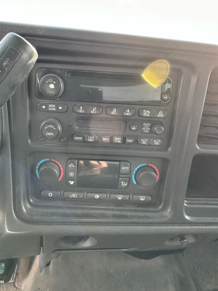 Used Left Sun Visor fits: 2004 Chevrolet Silverado 2500 pickup Left Grade A — 第 2/4 张图片