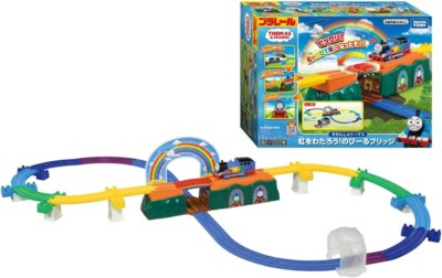 Takara Tomy Plarail Thomas the Tank Engine Cross the Rainbow  display picture 1