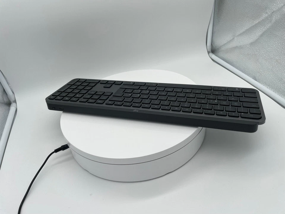 Logitech MX Keys S – Kabellose Premium Tastatur Full-Size - Italienisch - Bild 4 von 4