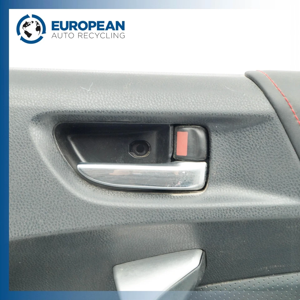 Panel de moldura de puerta delantera derecha Subaru BRZ 2017 - OEM NEGRO CON COSTURAS ROJAS Foto 3 de 4