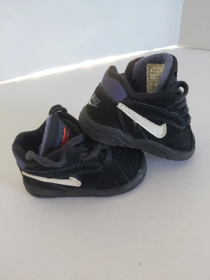 MUY Raro De Colección 1992 Negro Nike Flight Bebé Niño Pequeño Talla 2 Zapatos Jordan ¡NUEVO! Foto 2 de 4