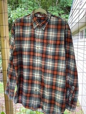 Izod men's XL shirt plaid flannel long sleeved button down multicolored
