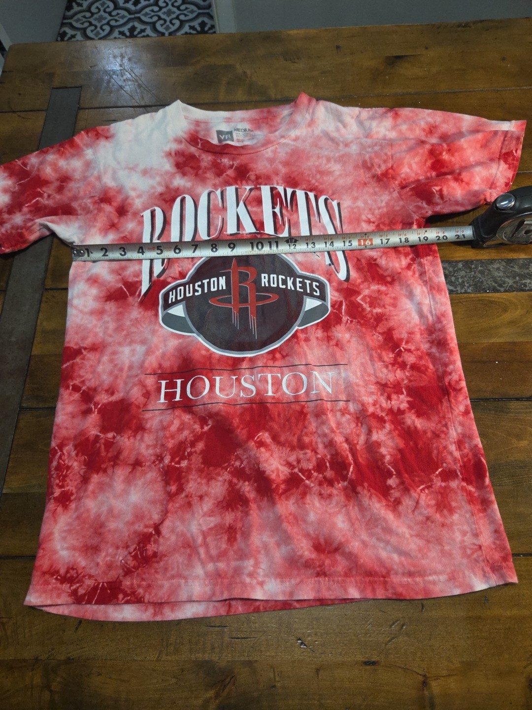 Young & Reckless Houston Rockets NBA Tie Dye Graphic T Shirt Red Men’s Medium image 6