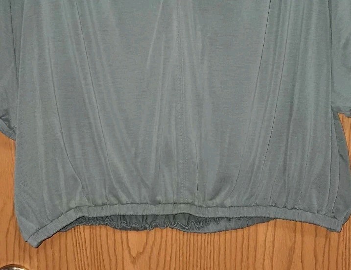 Lucky Brand Vneck Puffed Sleeves Blouse Womens Size XL Sage Green Elastic Waist