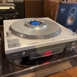 Technics SL-DZ1200 Digital DJ Turntable CD MP3 Player Direct Drive Scratch Deck