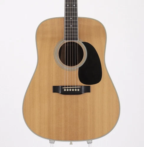 Martin D-35 made in 2003 [SN 928064]