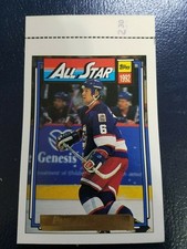 Phil Housley Winnipeg Jets #268 1992 - 1993 NHL Hockey Topps Gold Proof