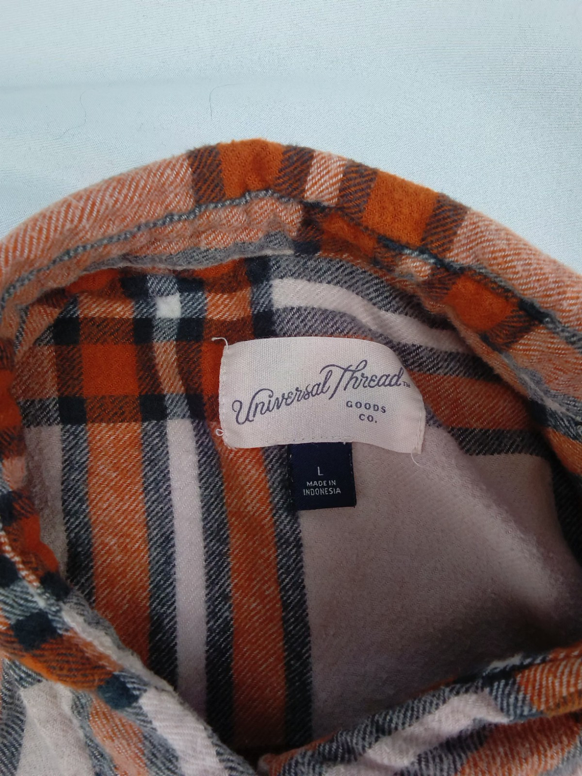 Mens  Universal Thread  Button Up Flannel Shirt S… - image 2