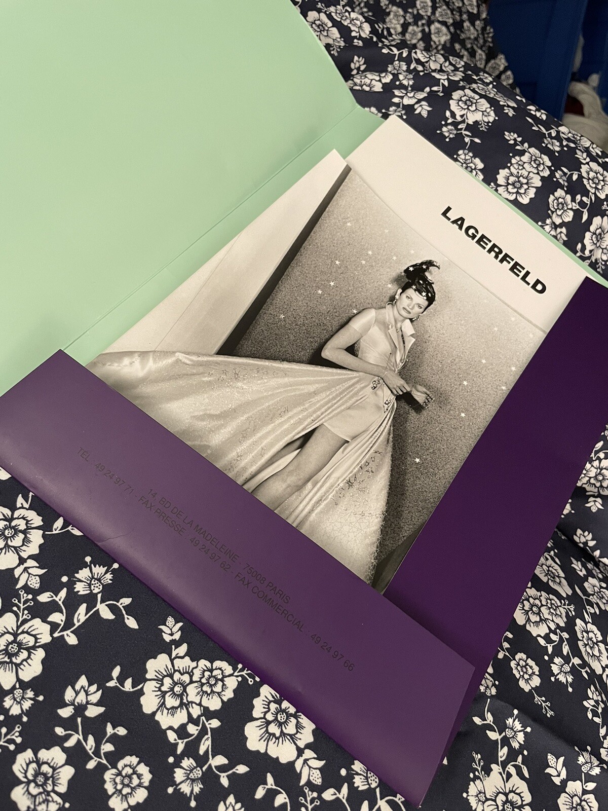 Karl Lagerfeld Runway Fashion Show Kit Spring 1995 Photos Photography Invitation