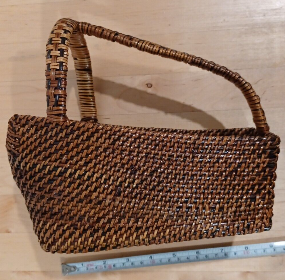 MINT KOUBOO CARMEL BROWN WINE BOTTLE BASKET & DECANTER IN RATTANNITO